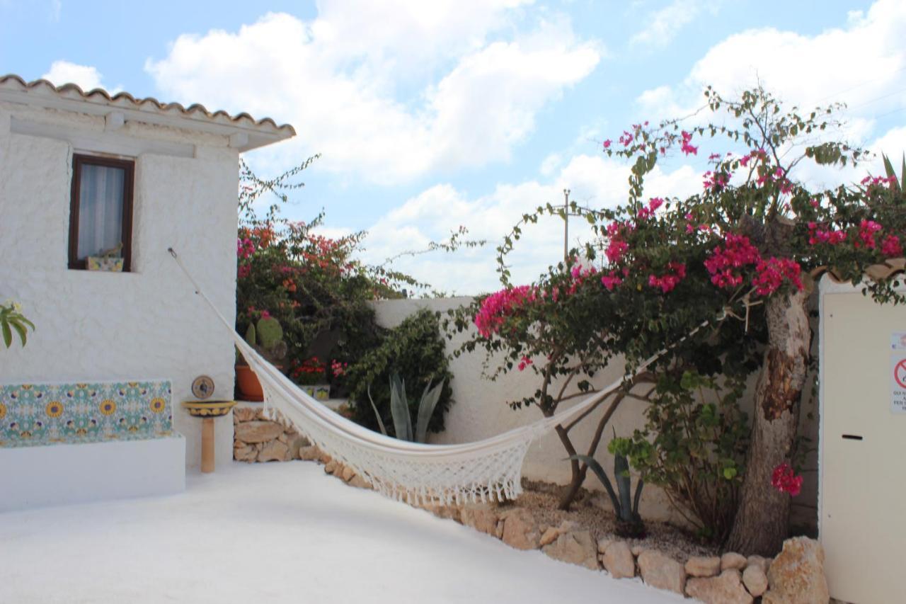 Hotel Macondo Lampedusa Exterior photo